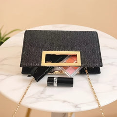 Summer versatile horizontal square woven bag, lightweight and durable polyester, magnetic closure with metal handle, detachable chain, perfect for commute and vacation.*black
