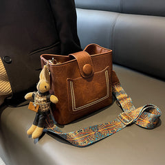 Vintage Style PU Leather Bucket Bag with Wide Patterned Strap & Optional Bunny Charm(green)