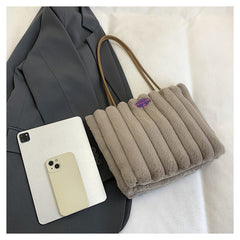 White Faux Fur Tote Bag with Large Capacity, Soft Plush Material & Adjustable Handle – Stylish Shoulder Handbag for Women, Perfect for Daily Commute and Casual Wear